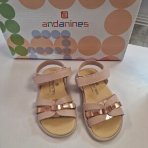 Sandalia "Pink Blossom" – Dulzura y Brillo en Cada Paso 261153-1 VAQUETILLA/TPU SKIN/SALMON