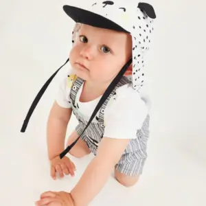 Gorro bebe nino Tuc Tuc perrito blanco negro orejas relieve cintas