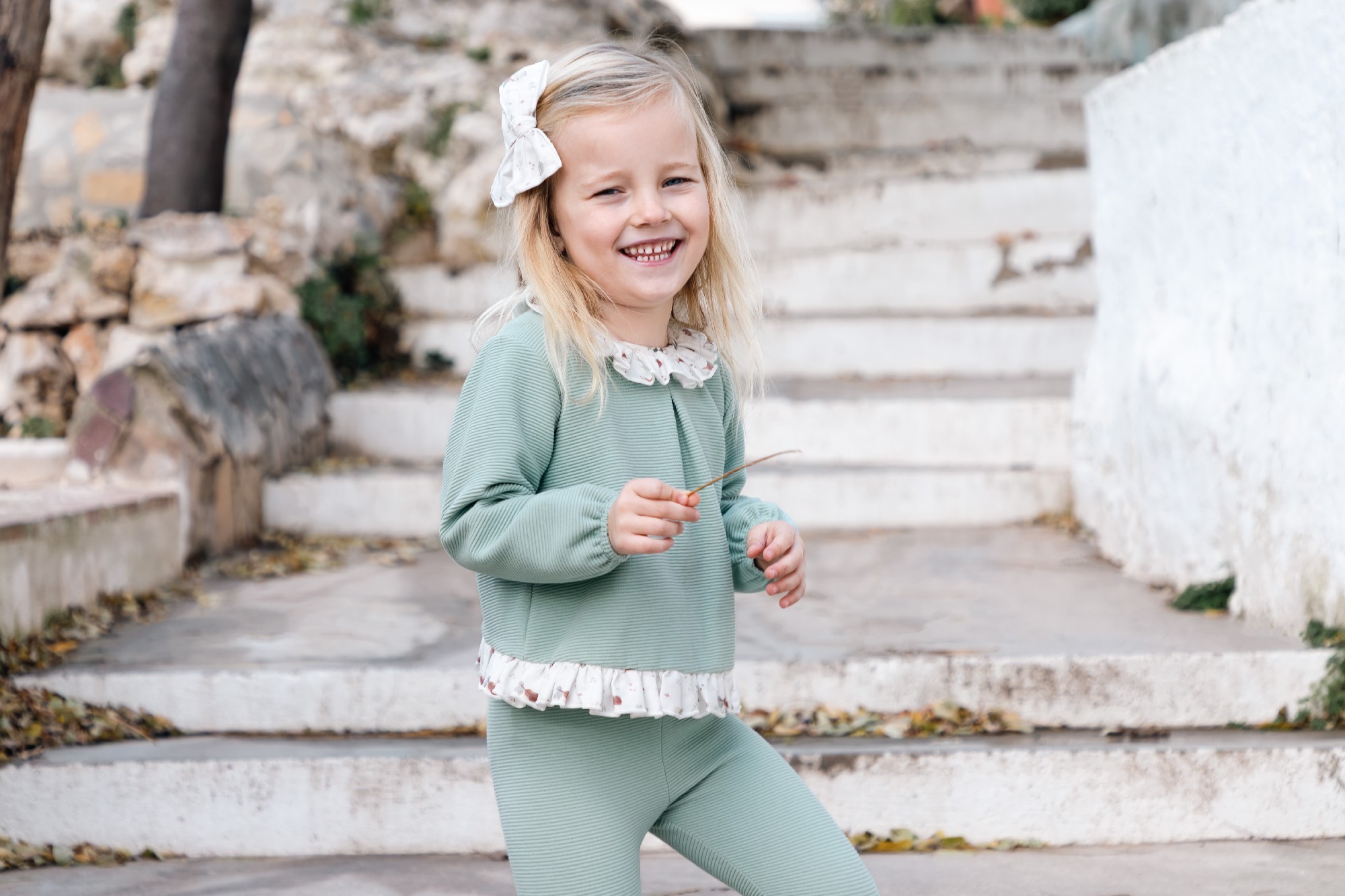 Conjunto nina Calamaro blusa legging canale verde menta cuello volante estampado animalitos 12-36 meses