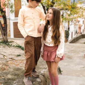 Conjunto nina Calamaro Grove blusa blanca rota estampado floral rosado amarillo cuello babero ribete rosa falda espiga rosa empolvado teja 4 5 6 8 anos