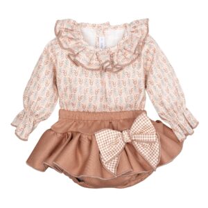 Conjunto pololo bebe Calamaro Meira blusa manga larga rosa empolvado estampado floral blanco marron cuello volante pololo marron lazo cuadros vichy