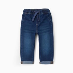 Pantalón vaquero bebé jogger denim azul clásico cintura elástica cordón ajustable bolsillos delanteros perneras remangadas tejido suave flexible