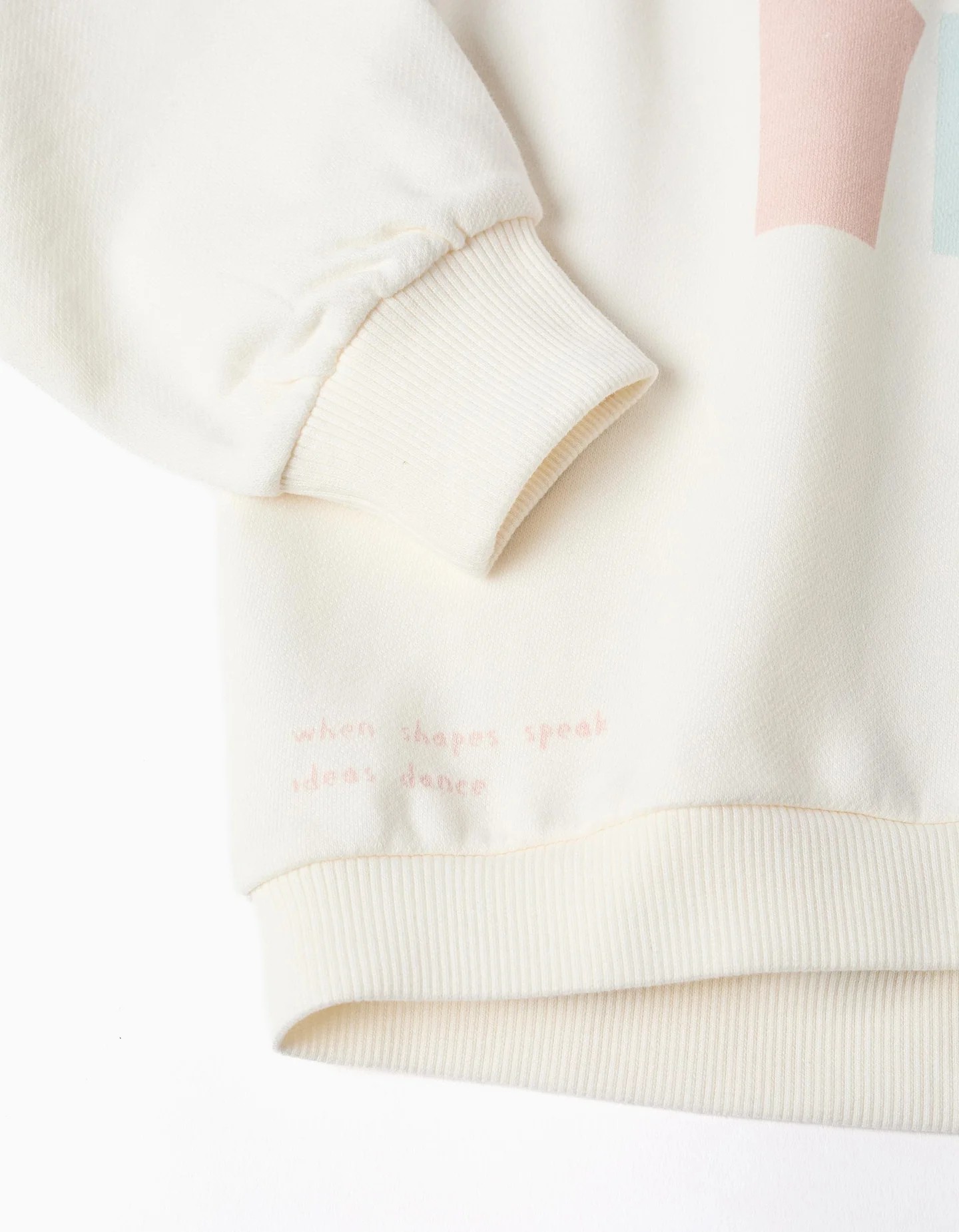 Sudadera de algodón con capucha y corazones estampados - Imagen 4