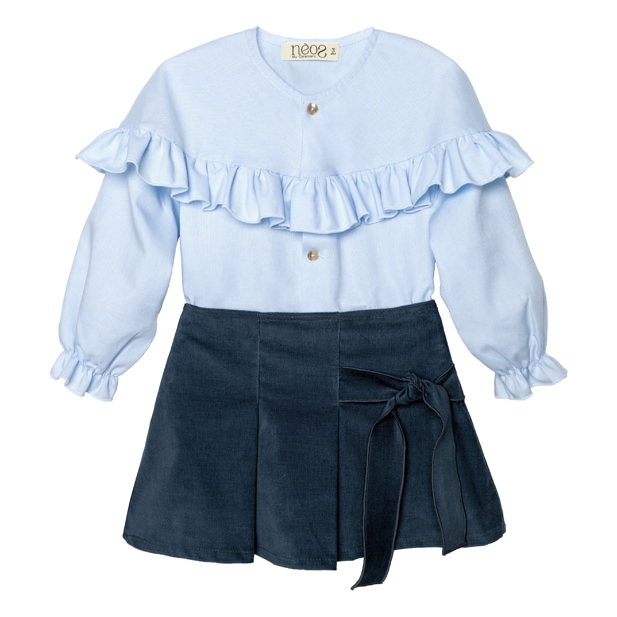 Conjunto nina Calamaro Anemone blusa manga larga azul claro volantes fruncidos botones dorados falda azul marino antelina pana fina lazo decorativo Conjunto nina Calamaro Anemone blusa manga larga azul claro volantes fruncidos botones dorados falda azul marino antelina pana fina lazo decorativo