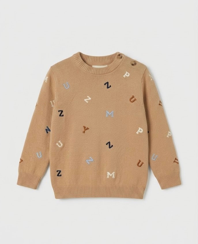 Jersey bebé niño camel letras bordadas punto fino cuello redondo botones hombro puños bajo acanalados