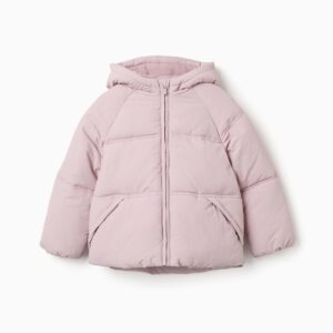 Plumífero niña lila claro acolchado forro polar capucha cremallera frontal dos bolsillos laterales puños elásticos etiqueta interior
