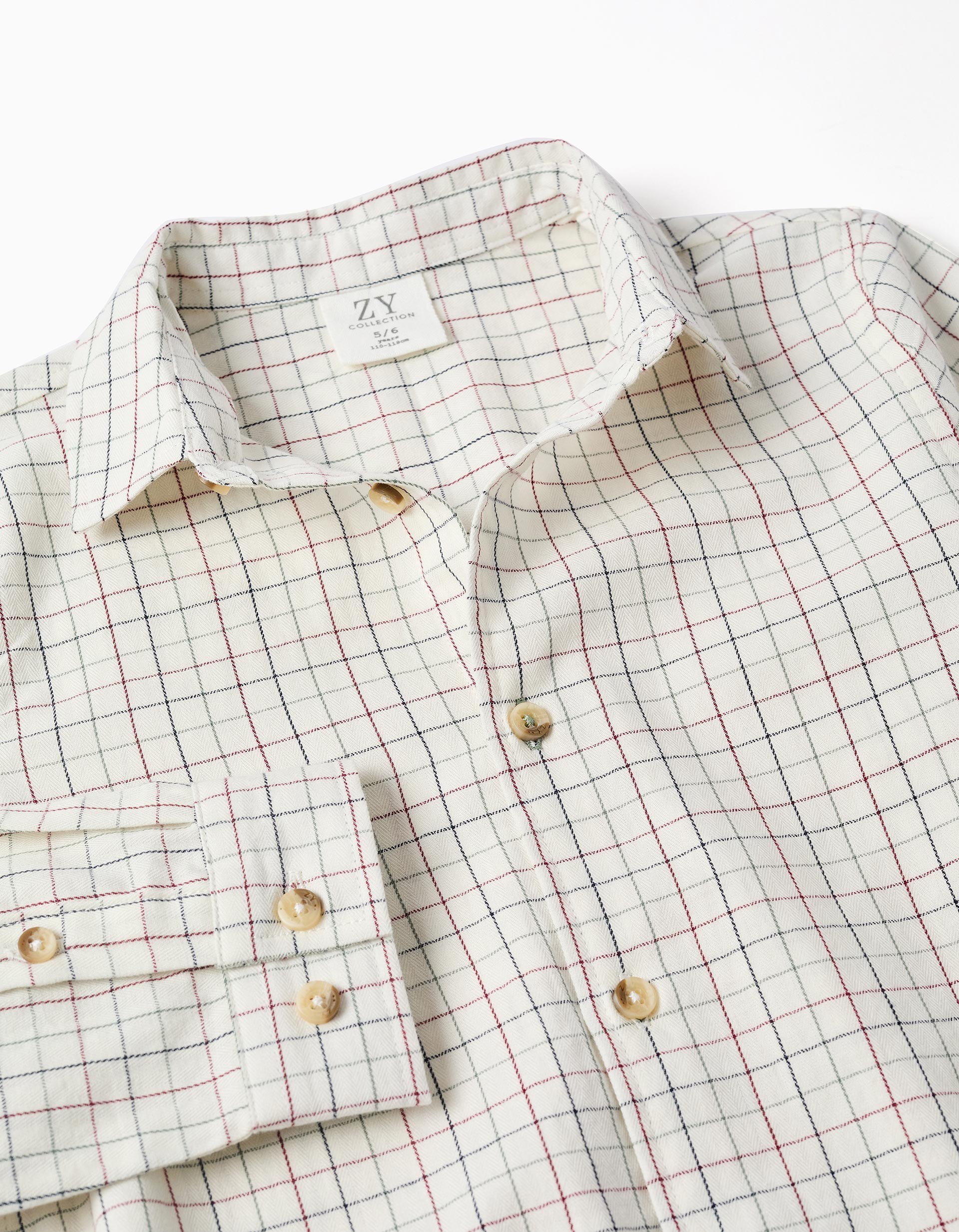Camisa niño ZY Collection blanco roto crema cuadros pequeños rojo burdeos azul marino gris oscuro cuello clásico botones madera puños botón