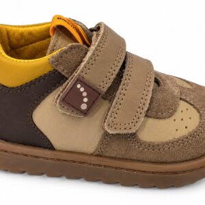 Zapatillas barefoot Blanditos bebé niño niña marrones tonos tierra serraje piel lisa doble velcro beige claro detalle puntos amarillo mostaza interior cuello tirador trasero suela goma flexible marrón puntera ancha orificios decorativos zero drop talla 16.