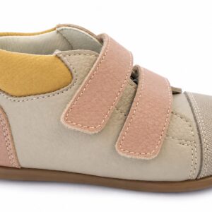 Botin barefoot bebé Andanines bicolor rosa empolvado beige claro amarillo mostaza piel suave puntera texturizada doble velcro cuello acolchado suela ultra flexible goma marrón claro zero drop puntera ancha plantilla extraíble tirador trasero MADE IN SPAIN.