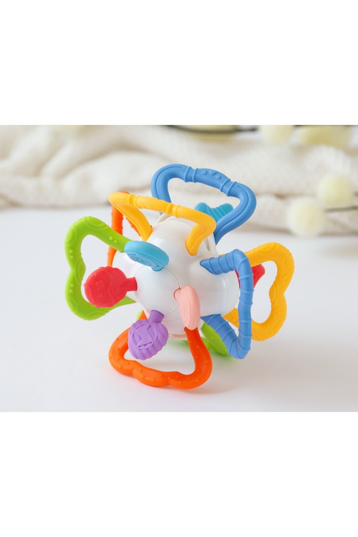 Mordedor bola bebé Kiokids multicolor aros flexibles TPE ABS sonido Crak! Crak! cruje al girar texturas suaves blanditos +4 meses 11x11x8cm caja regalo ventana. Mordedor bola bebé Kiokids multicolor aros flexibles TPE ABS sonido Crak! Crak! cruje al girar texturas suaves blanditos +4 meses 11x11x8cm caja regalo ventana.