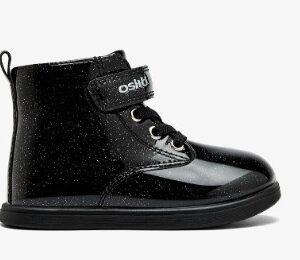 Botas respetuosas bebé Osito by Conguitos glitter negro charol purpurina cordones negros ojales metálicos plateados tira velcro suela goma negra FLEX SYSTEM TECNIBABY zero drop puntera ancha plantilla extraíble tirador trasero